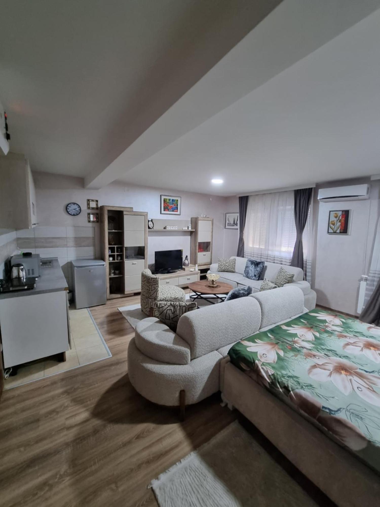 Avio Apartmani 2018 Novi Pazar Exterior photo